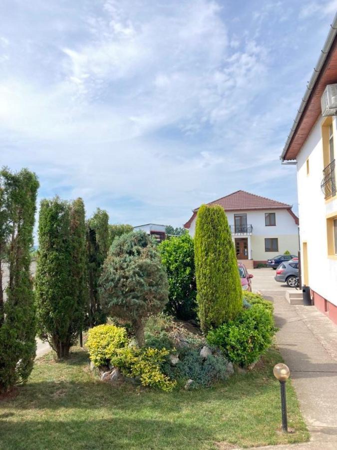 Vila Boema Marghita Exteriér fotografie